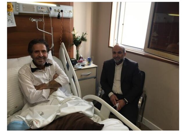 پور عرب در بیمارستان