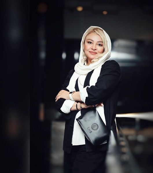 مه‌ لقا باقری