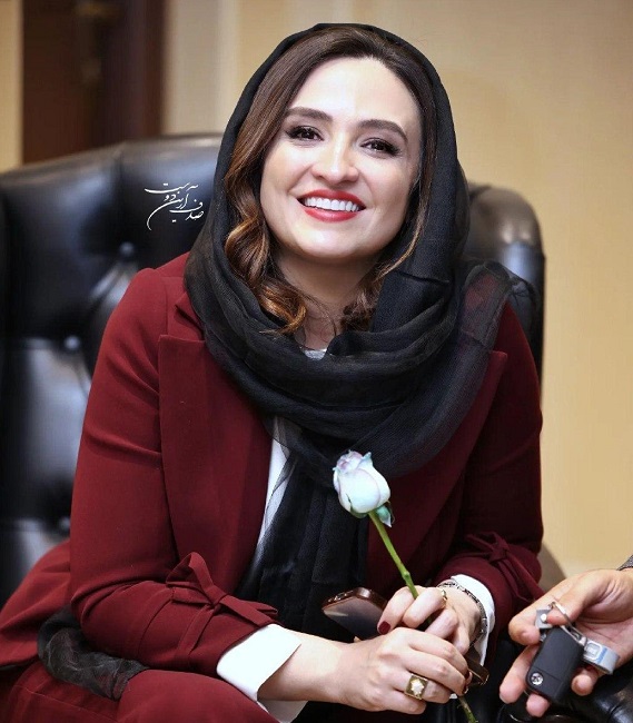 کارنامه هنری گلاره عباسی کارنامه هنری گلاره عباسی