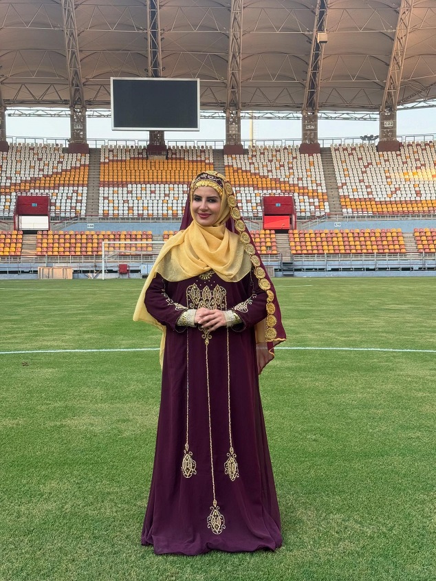 عکس متفاوت خاله شادونه در استادیوم فوتبال عکس متفاوت خاله شادونه در استادیوم فوتبال