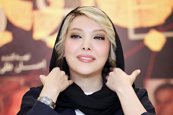 حضور صدف اسپهبدی در اکران مردمی «گوزنهای اتوبان» حضور صدف اسپهبدی در اکران مردمی «گوزنهای اتوبان»