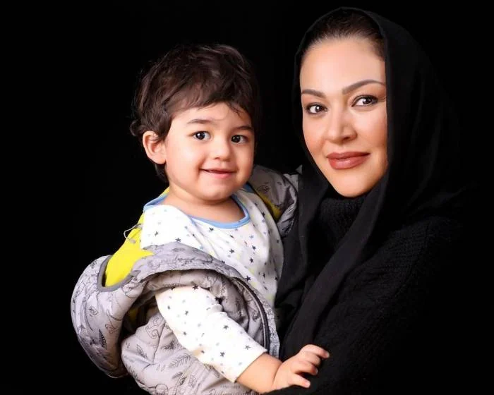 آغاز فعالیت هنری زیبا بروفه آغاز فعالیت هنری زیبا بروفه