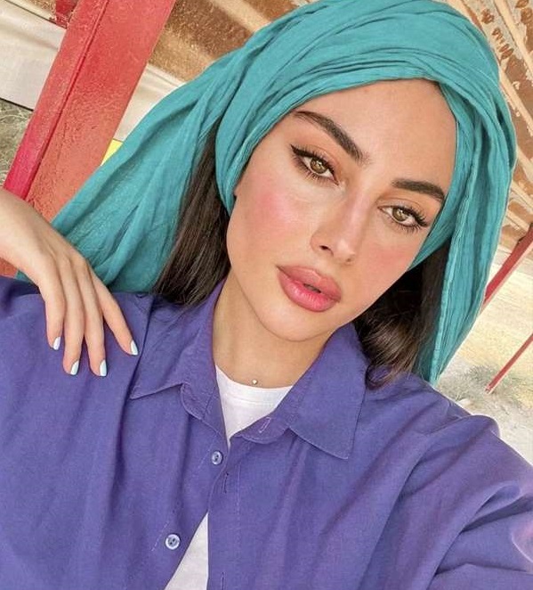 آثار برجسته ترلان پروانه آثار برجسته ترلان پروانه