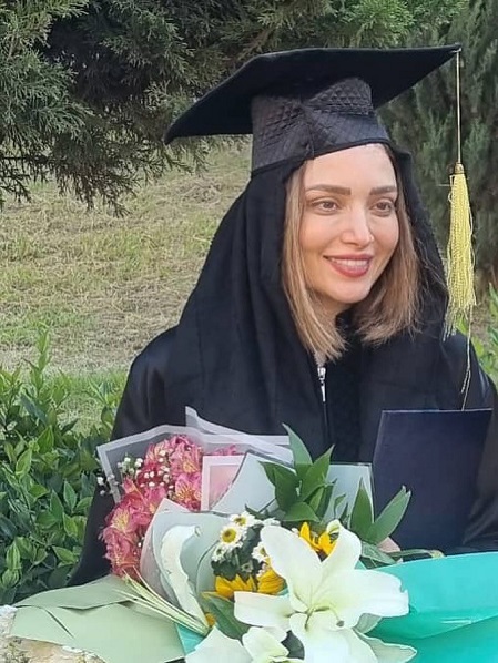 عکس فارغ التحصیلی بهنوش طباطبایی