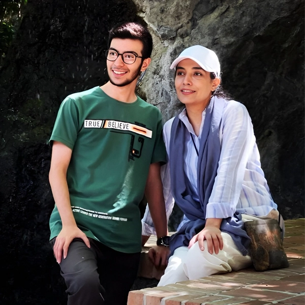 سپنتا، پسر لیلا زارع