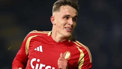 پیشینه خانوادگی و تولد دنیس اکرت