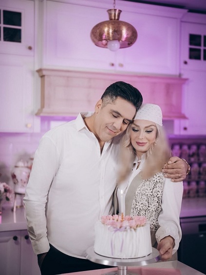 عکس جشن تولد صبا راد در کنار همسرش