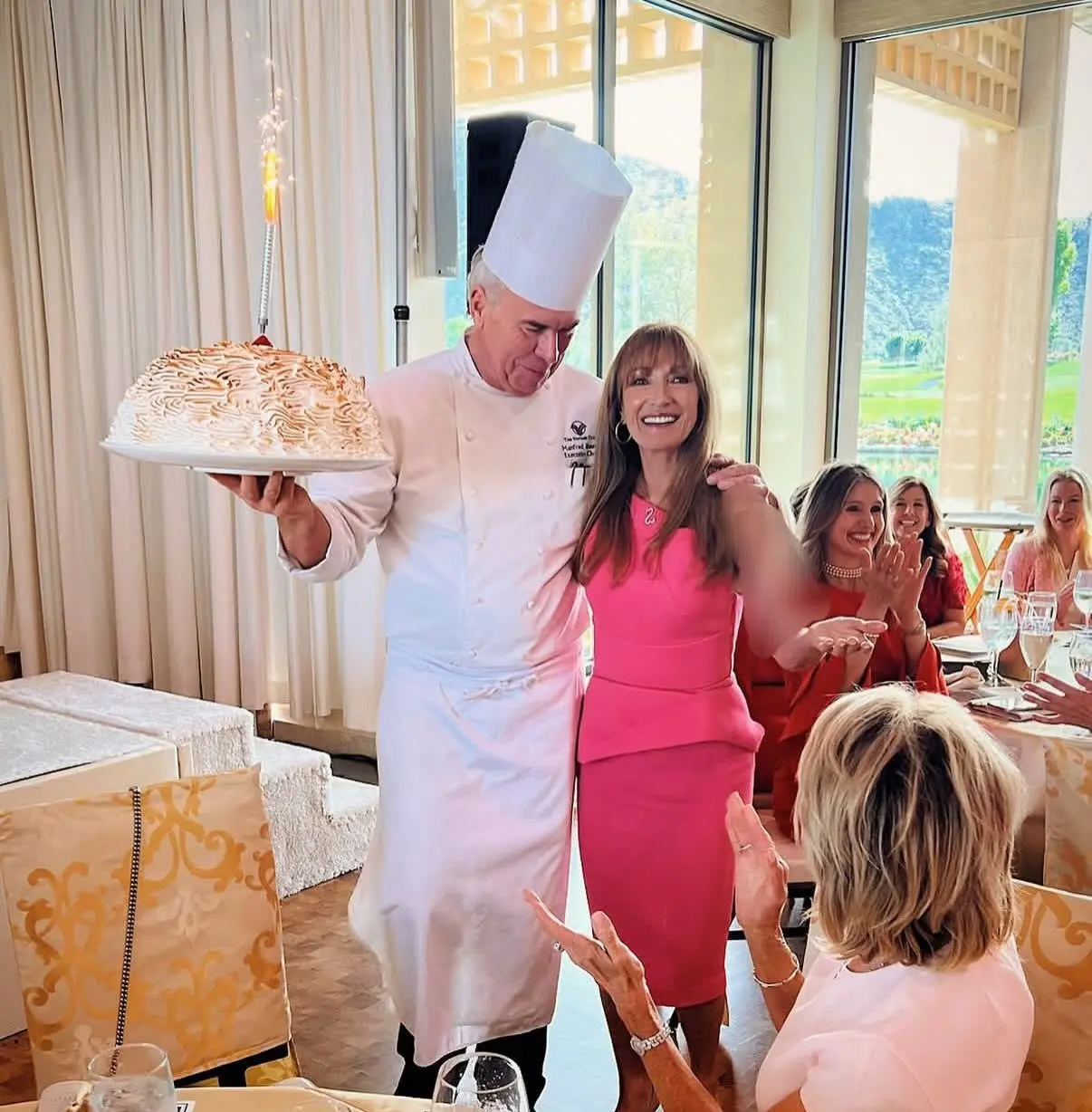 عکس تولد ۷۶ سالگی جین سیمور