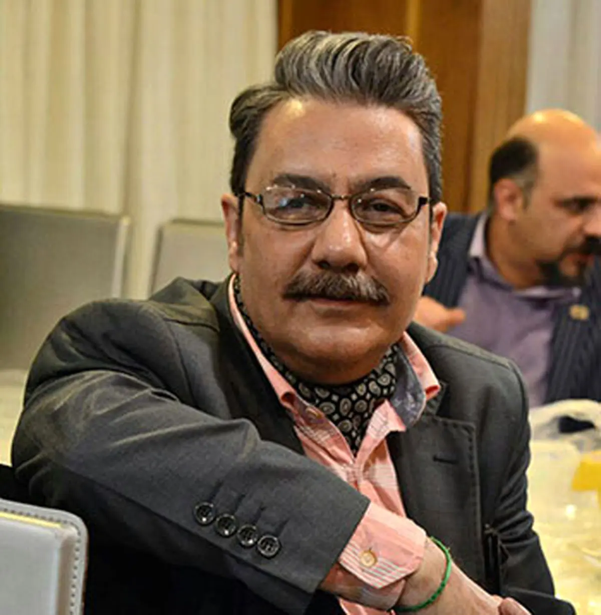 بیوگرافی رضا حسین‌ زاده