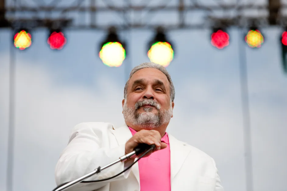 نوآوری ویلی کولون در صدا و بیان اجتماعی