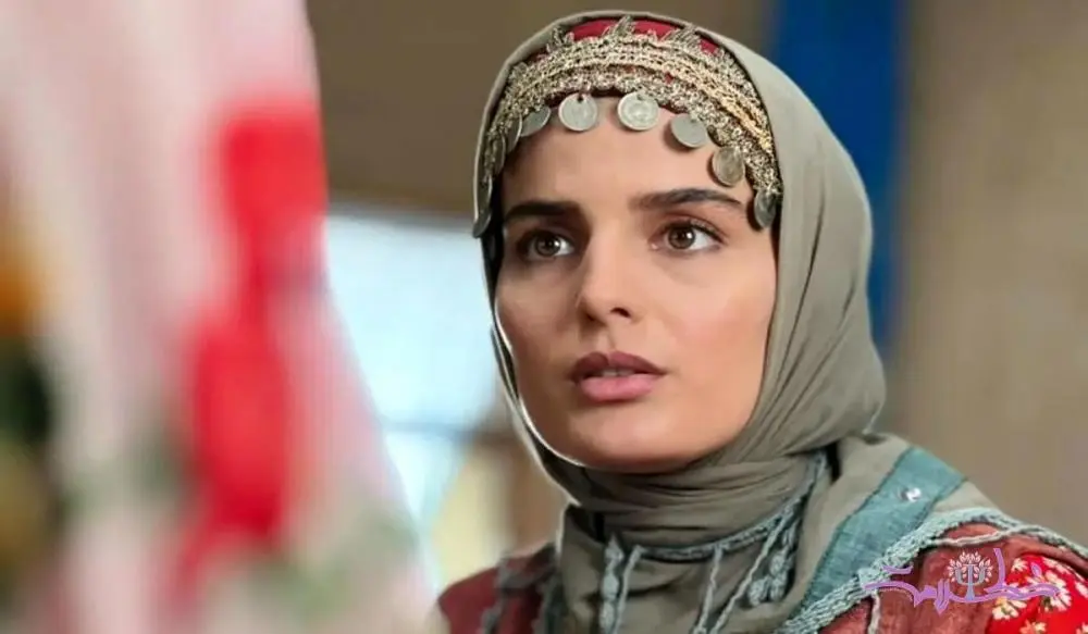 بیوگرافی غزاله اکرمی