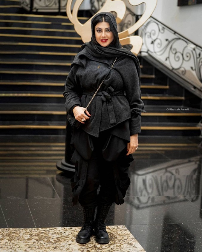 آزاده صمدی و خانواده اش