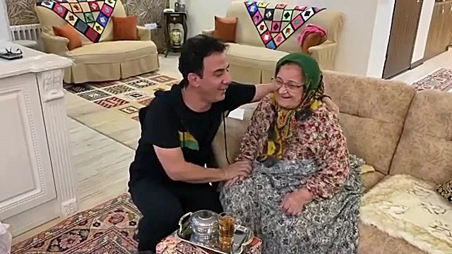 بیوگرافی مادر داریوش فرضیایی