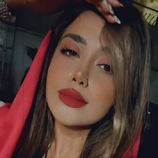 ساناز فصیحی نیا ساناز فصیحی نیا
